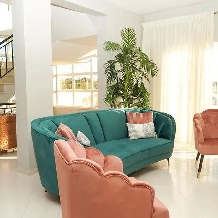 וילה Seaside Serenity *