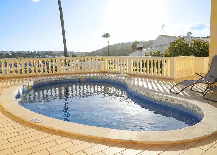 Seaside Serenity Willa *