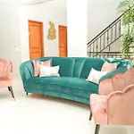 Seaside Serenity فيلة